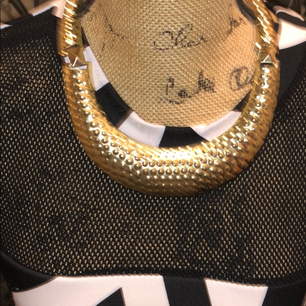 Top - Picture 6 of 8